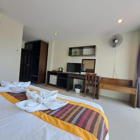 Baan Oui Guest House - Nai Harn Phuket Zewnętrze zdjęcie