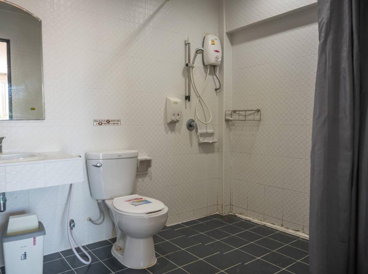Baan Oui Guest House - Nai Harn Phuket Zewnętrze zdjęcie