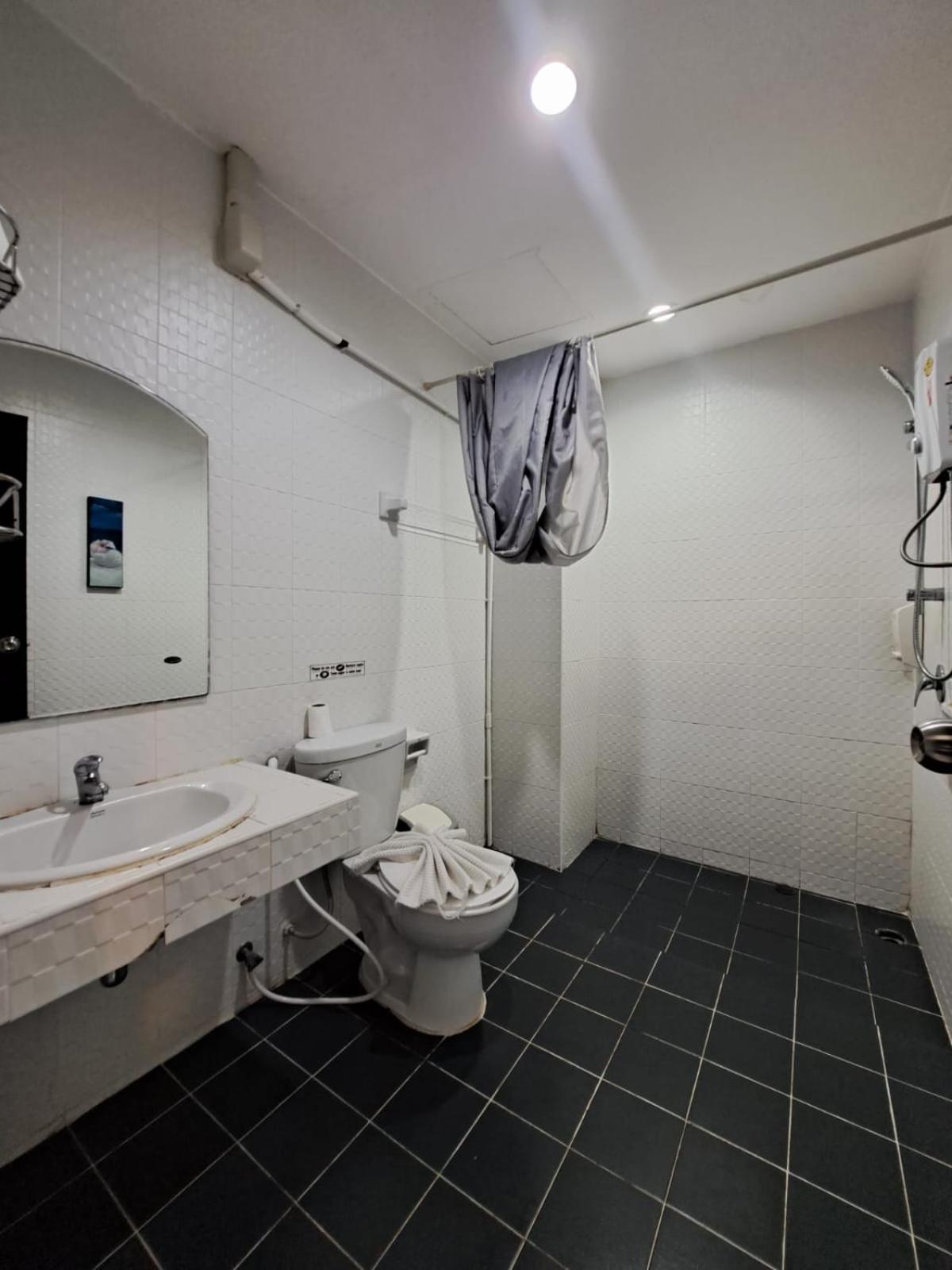 Baan Oui Guest House - Nai Harn Phuket Zewnętrze zdjęcie